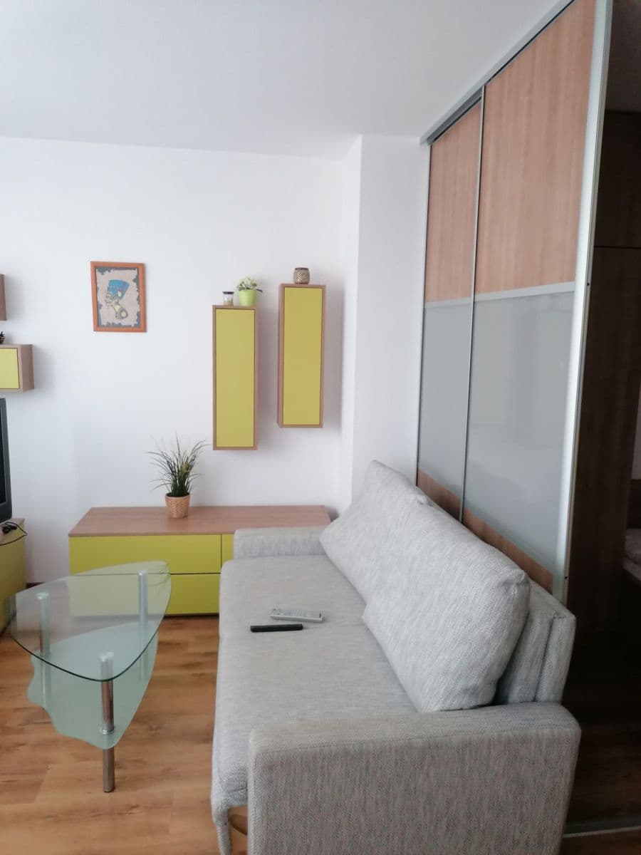 Prenájom bytu 1-izbový 42 m², Jégého, Ružinov, Bratislavský kraj Prenájom bytu 1-izbový 42 m², Jégého, Ružinov, Bratislavský kraj