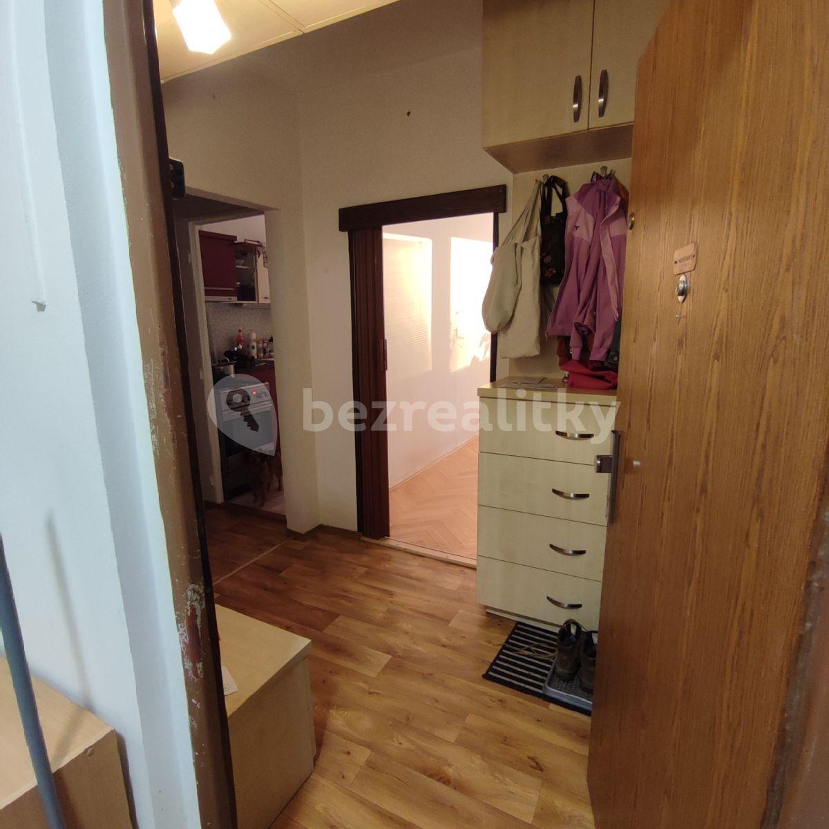 Prenájom bytu 2-izbový 57 m², Horolezecká, Praha, Praha