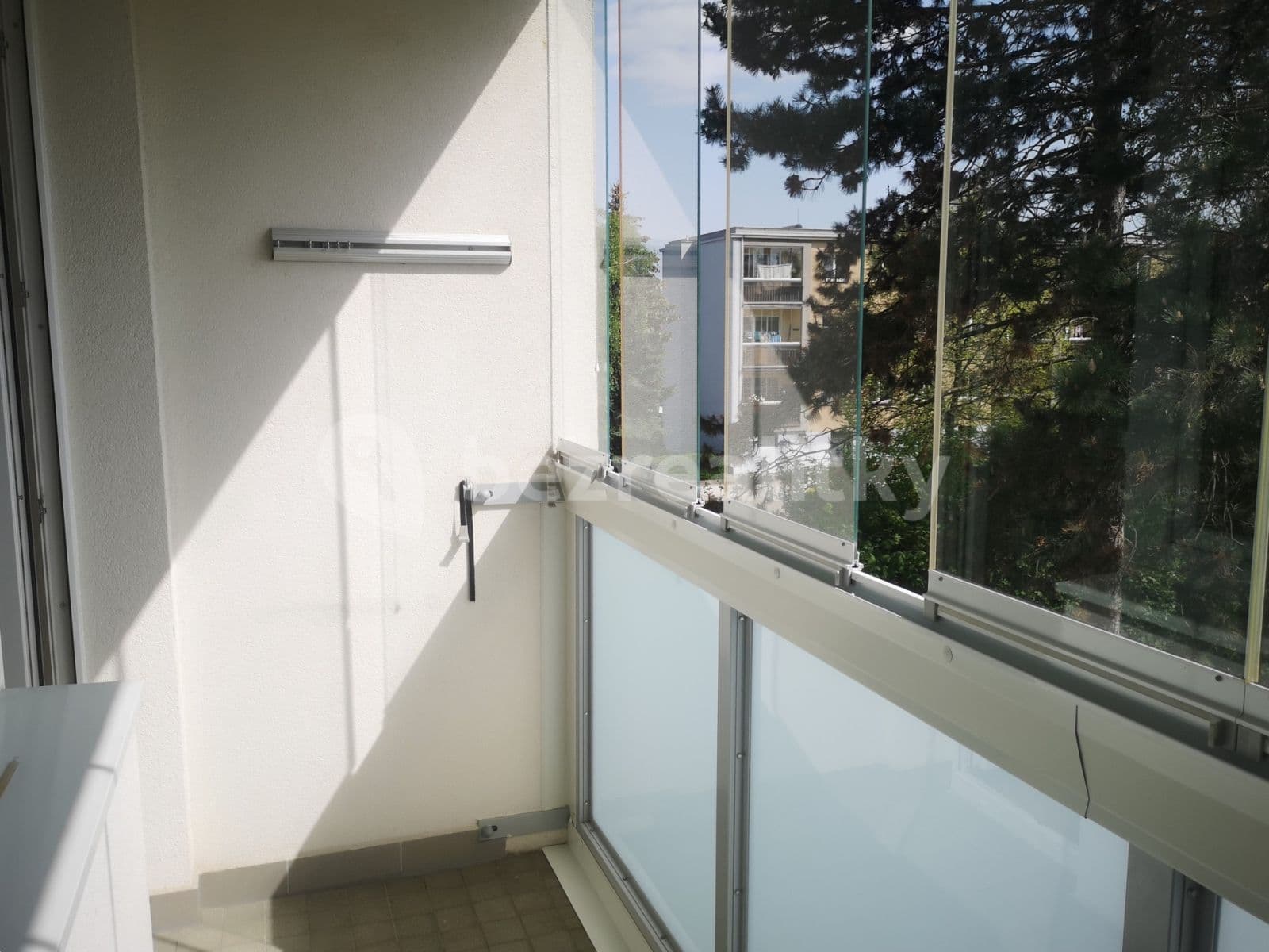 Prenájom bytu 4-izbový 69 m², Danielova, Praha, Praha Prenájom bytu 4-izbový 69 m², Danielova, Praha, Praha