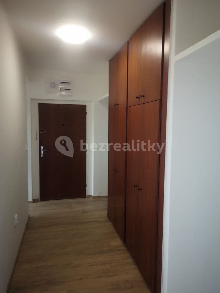 Prenájom bytu 4-izbový 69 m², Danielova, Praha, Praha Prenájom bytu 4-izbový 69 m², Danielova, Praha, Praha