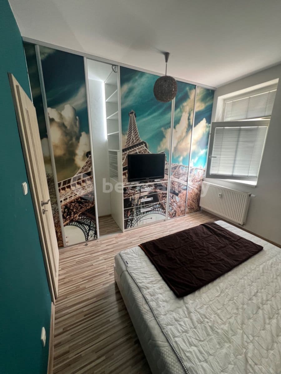 Prenájom bytu 3-izbový 61 m², Jakubská náves, Tachlovice, Středočeský kraj Prenájom bytu 3-izbový 61 m², Jakubská náves, Tachlovice, Středočeský kraj