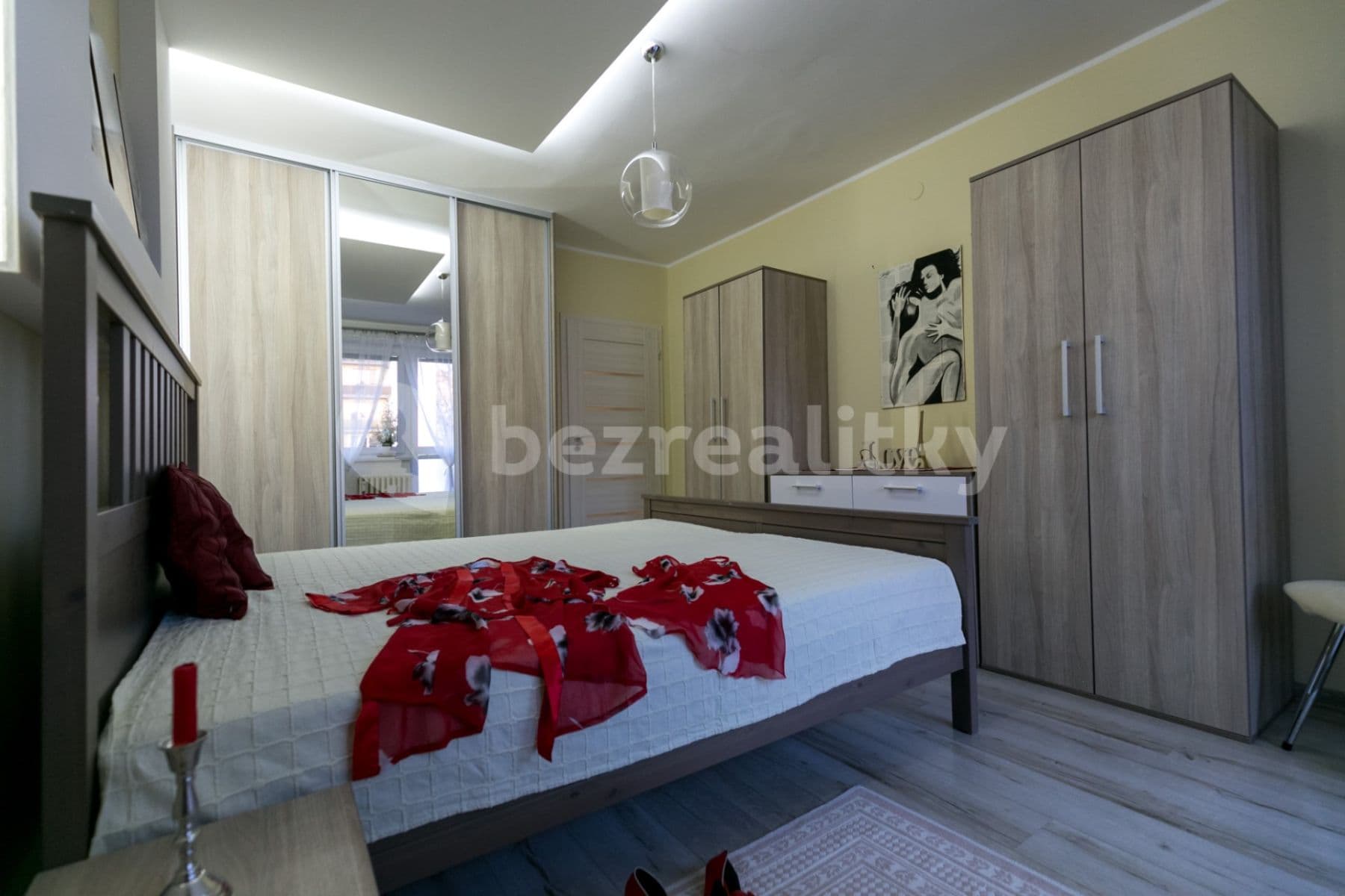 Prenájom bytu 2-izbový 68 m², Astrová, Ružinov, Bratislavský kraj