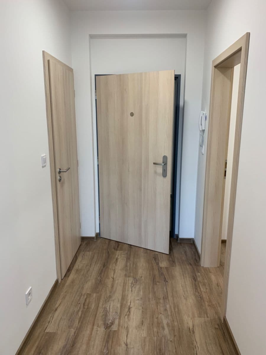 Prenájom bytu 2-izbový 56 m², Olomouc, Olomoucký kraj Prenájom bytu 2-izbový 56 m², Olomouc, Olomoucký kraj