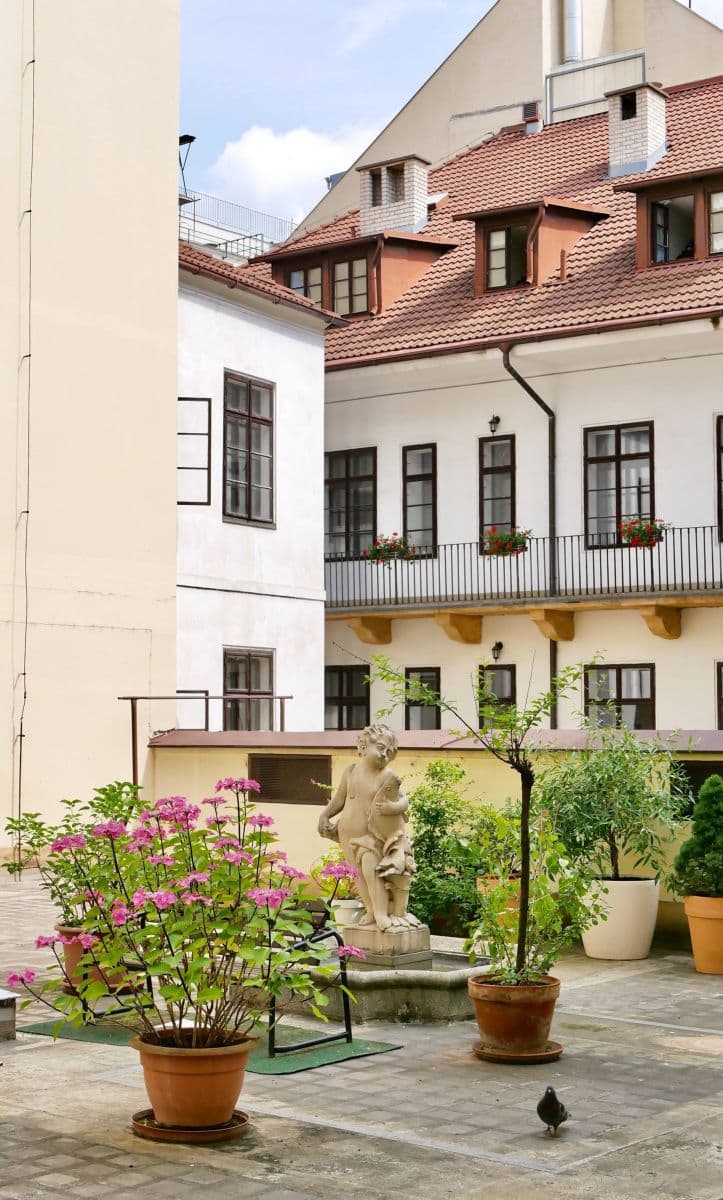 Prenájom bytu 35 m², Konviktská, Praha, Praha Prenájom bytu 35 m², Konviktská, Praha, Praha