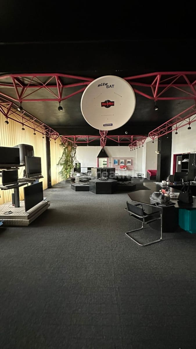 Prenájom nebytového priestoru 500 m², Zahradní, Klatovy, Plzeňský kraj Prenájom nebytového priestoru 500 m², Zahradní, Klatovy, Plzeňský kraj