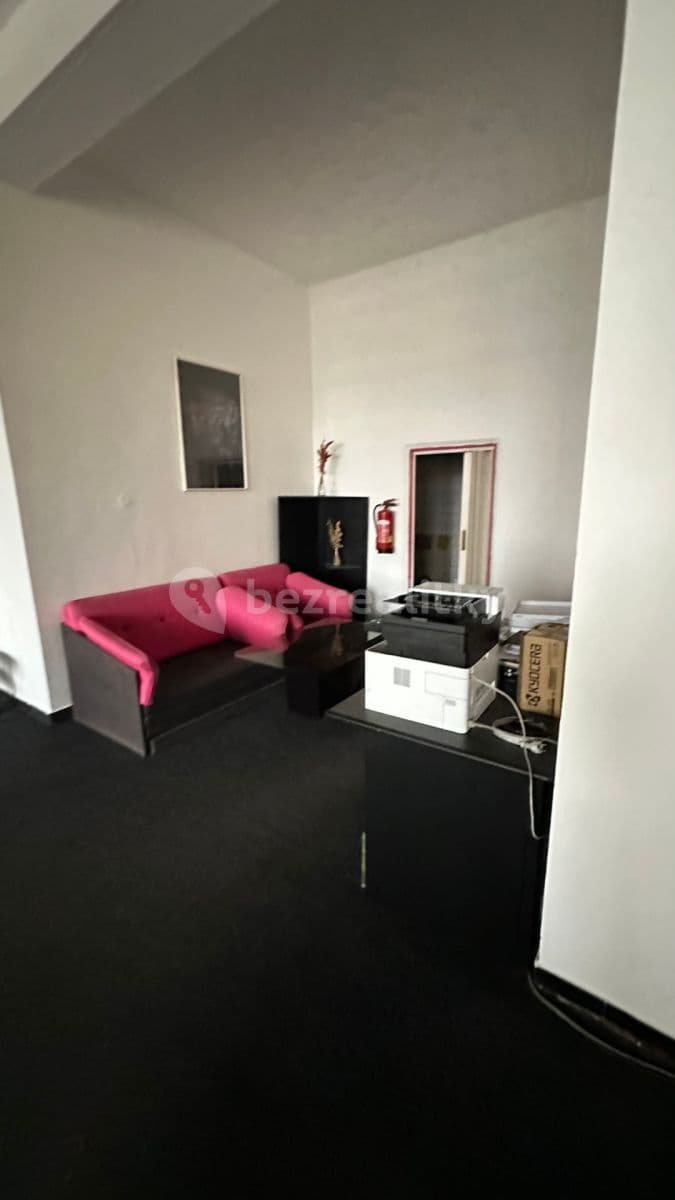 Prenájom nebytového priestoru 500 m², Zahradní, Klatovy, Plzeňský kraj Prenájom nebytového priestoru 500 m², Zahradní, Klatovy, Plzeňský kraj