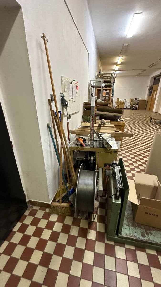 Prenájom nebytového priestoru 500 m², Zahradní, Klatovy, Plzeňský kraj Prenájom nebytového priestoru 500 m², Zahradní, Klatovy, Plzeňský kraj