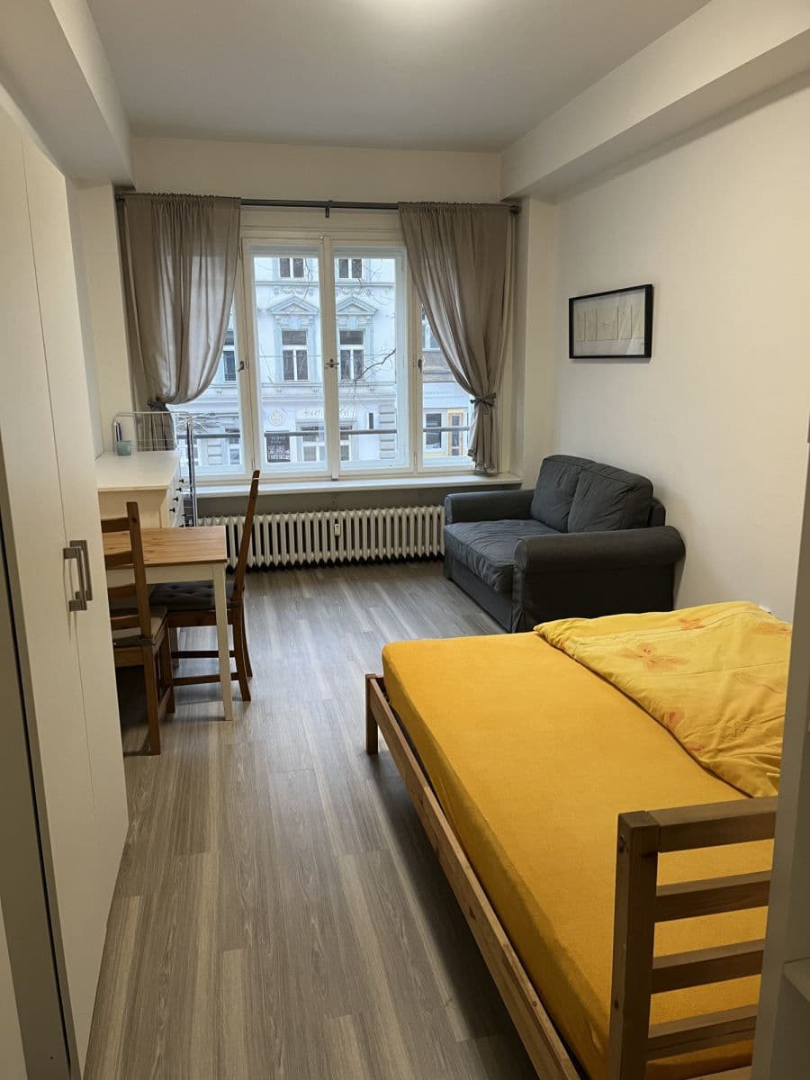 Prenájom bytu 33 m², Sokolovská, Praha, Praha Prenájom bytu 33 m², Sokolovská, Praha, Praha