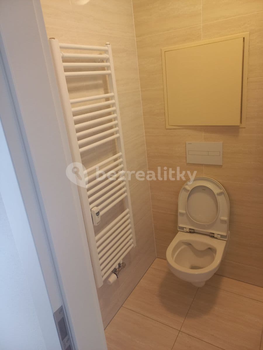 Prenájom bytu 1-izbový 25 m², Poděbradova, Brno, Jihomoravský kraj Prenájom bytu 1-izbový 25 m², Poděbradova, Brno, Jihomoravský kraj