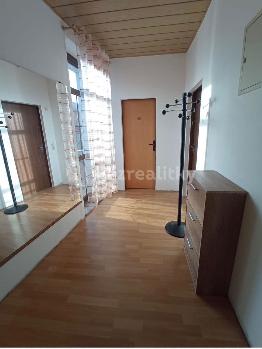 Prenájom bytu 2-izbový 60 m², Vítězná, Hranice, Karlovarský kraj Prenájom bytu 2-izbový 60 m², Vítězná, Hranice, Karlovarský kraj