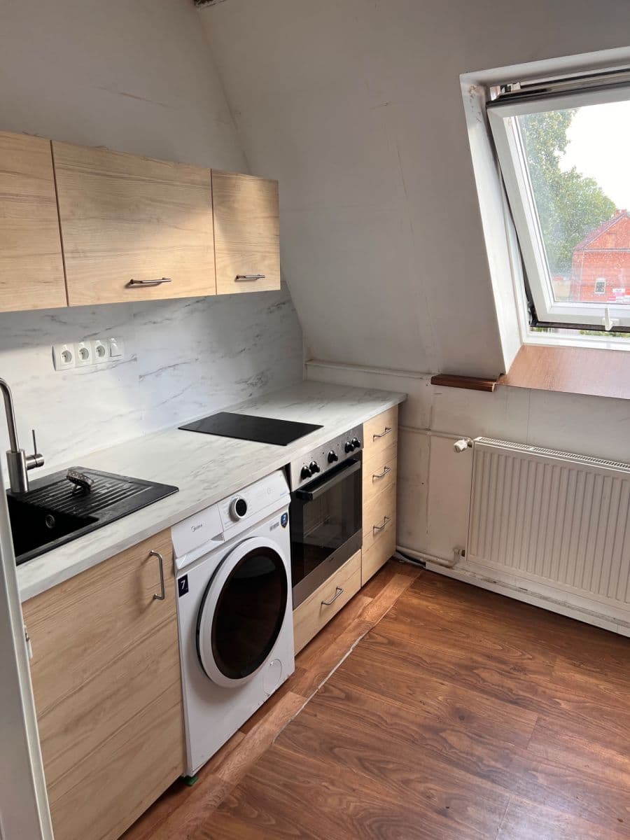 Prenájom bytu 2-izbový 60 m², Vítězná, Hranice, Karlovarský kraj Prenájom bytu 2-izbový 60 m², Vítězná, Hranice, Karlovarský kraj