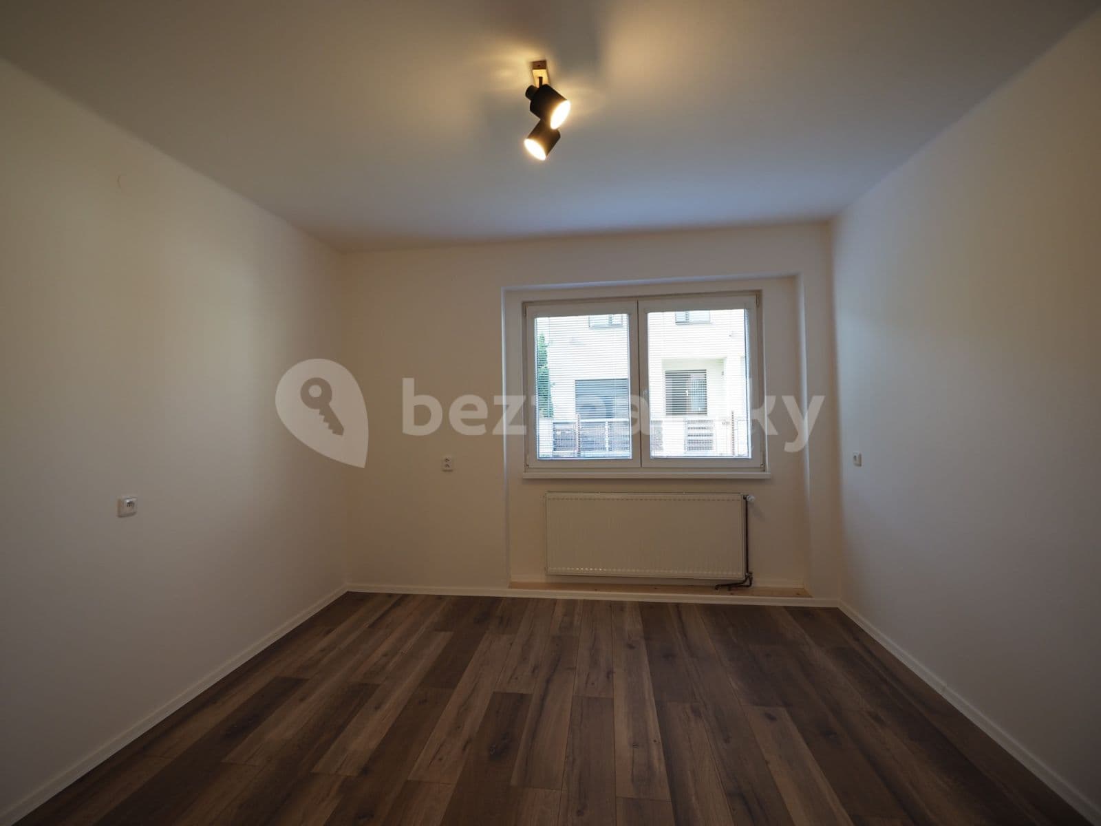 Prenájom bytu 2-izbový 65 m², Beskydská, Praha, Praha Prenájom bytu 2-izbový 65 m², Beskydská, Praha, Praha