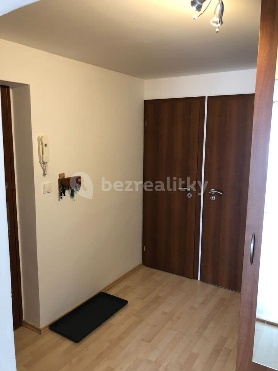 Prenájom bytu 3-izbový 80 m², Tvrdého, Praha, Praha Prenájom bytu 3-izbový 80 m², Tvrdého, Praha, Praha