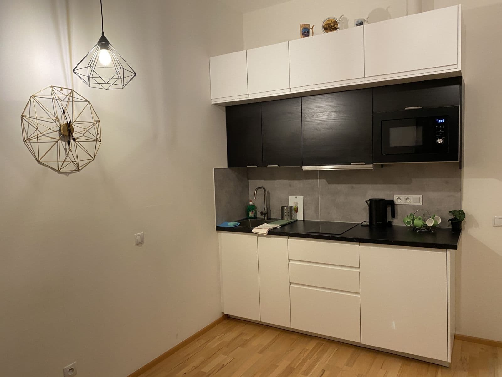 Prenájom bytu 26 m², Tyršova, Praha, Praha Prenájom bytu 26 m², Tyršova, Praha, Praha