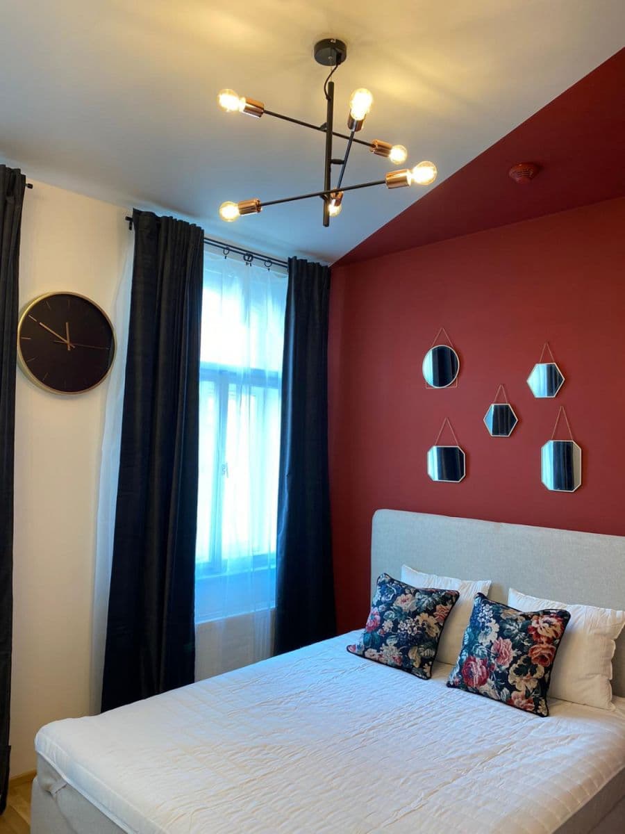 Prenájom bytu 24 m², Tyršova, Praha, Praha Prenájom bytu 24 m², Tyršova, Praha, Praha