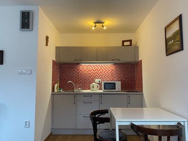 Prenájom bytu 25 m², Heydukova, Praha, Praha Prenájom bytu 25 m², Heydukova, Praha, Praha