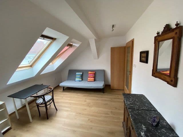 Prenájom bytu 25 m², Heydukova, Praha, Praha Prenájom bytu 25 m², Heydukova, Praha, Praha