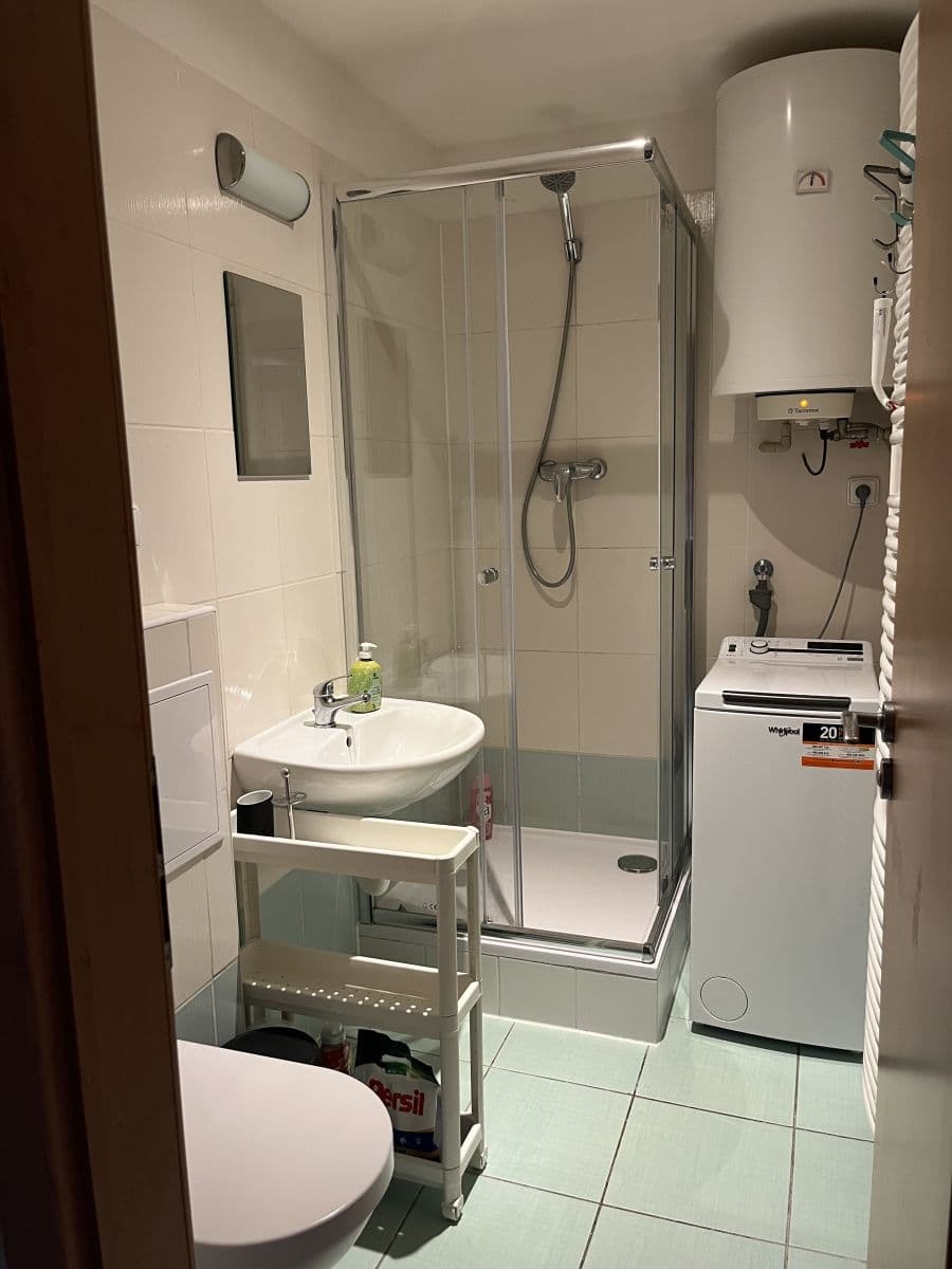 Prenájom bytu 25 m², Heydukova, Praha, Praha Prenájom bytu 25 m², Heydukova, Praha, Praha