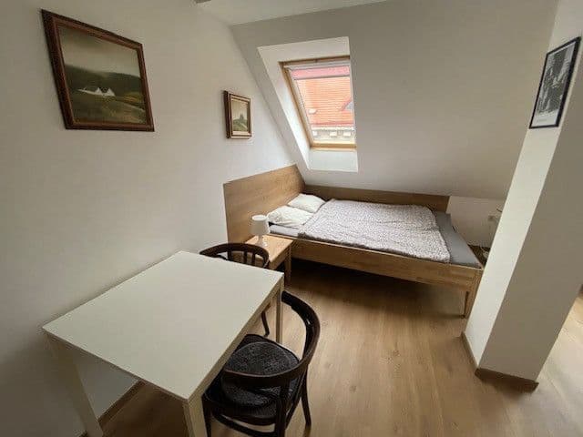Prenájom bytu 25 m², Heydukova, Praha, Praha Prenájom bytu 25 m², Heydukova, Praha, Praha