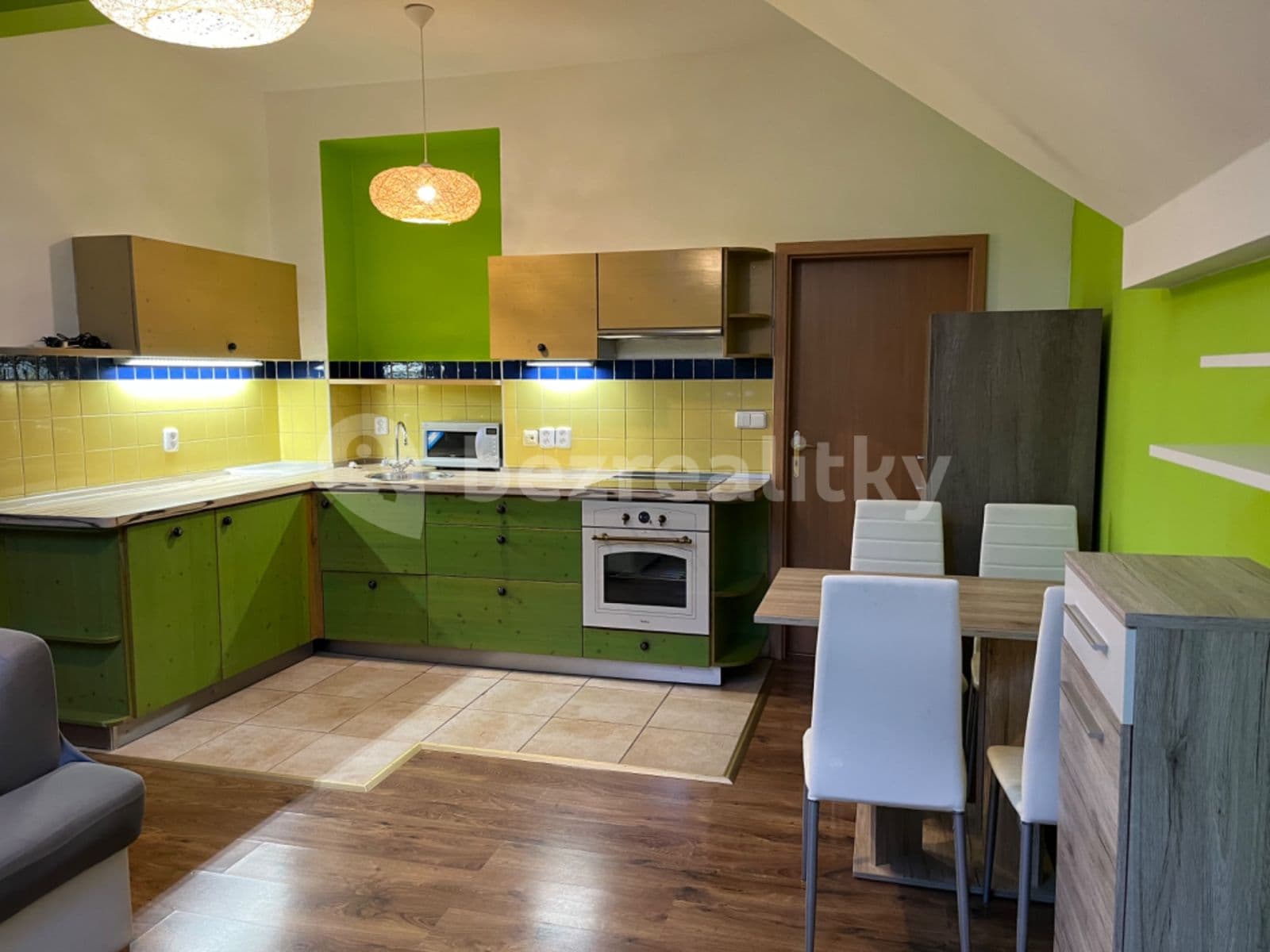 Prenájom bytu 2-izbový 42 m², Valčíkova, Praha, Praha Prenájom bytu 2-izbový 42 m², Valčíkova, Praha, Praha