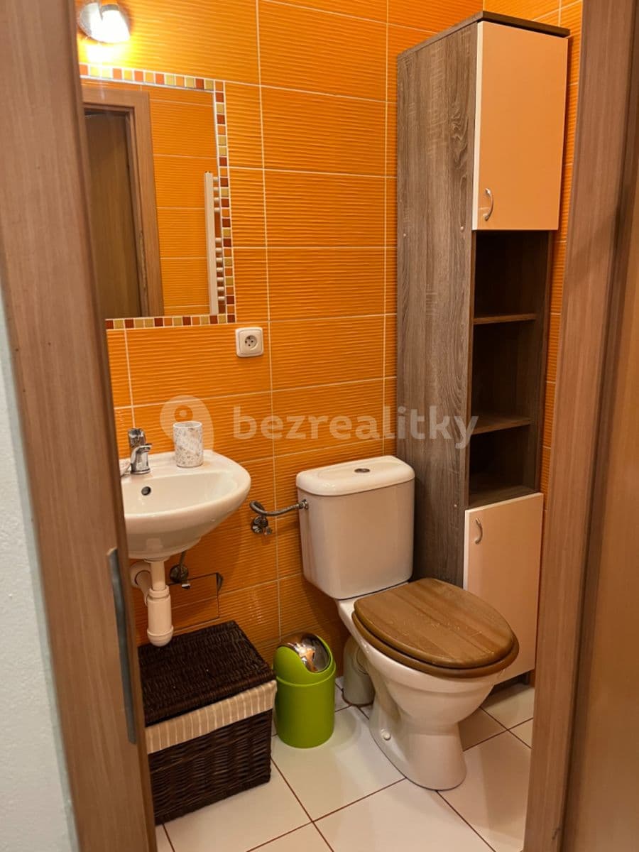 Prenájom bytu 2-izbový 42 m², Valčíkova, Praha, Praha Prenájom bytu 2-izbový 42 m², Valčíkova, Praha, Praha