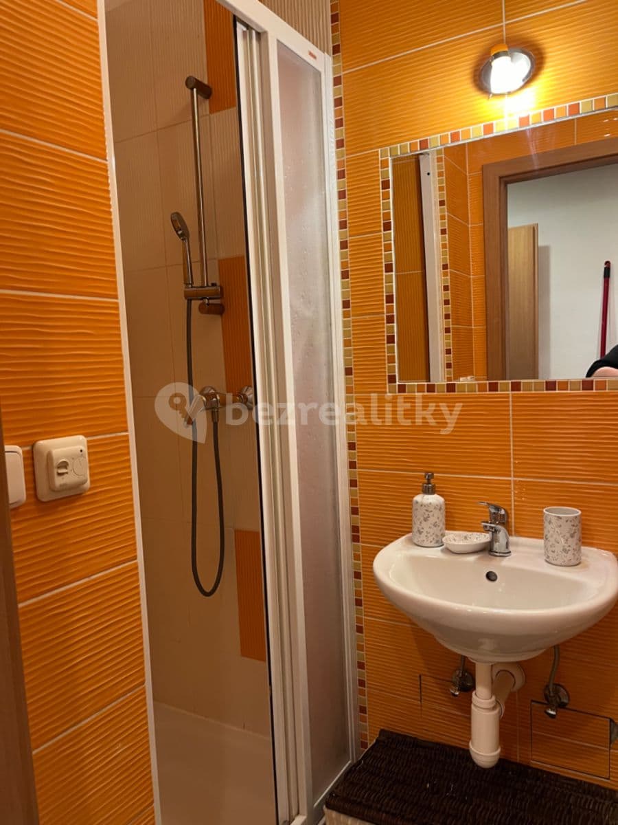 Prenájom bytu 2-izbový 42 m², Valčíkova, Praha, Praha Prenájom bytu 2-izbový 42 m², Valčíkova, Praha, Praha