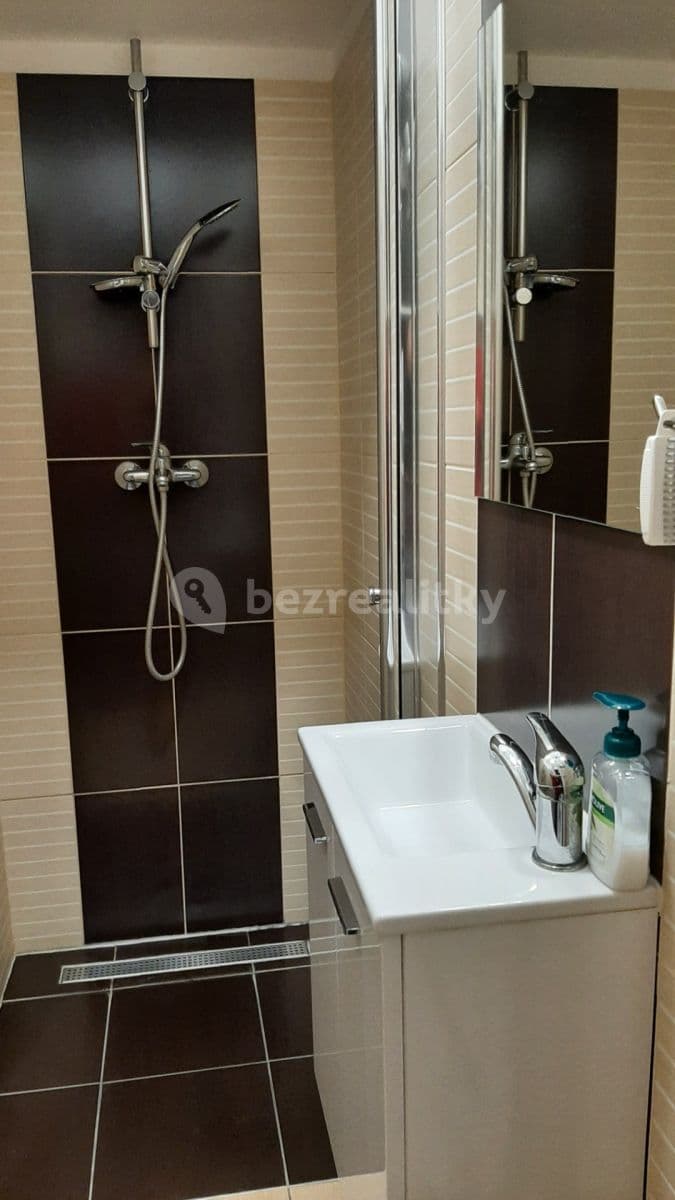 Prenájom bytu 1-izbový 25 m², Poupětova, Praha, Praha Prenájom bytu 1-izbový 25 m², Poupětova, Praha, Praha