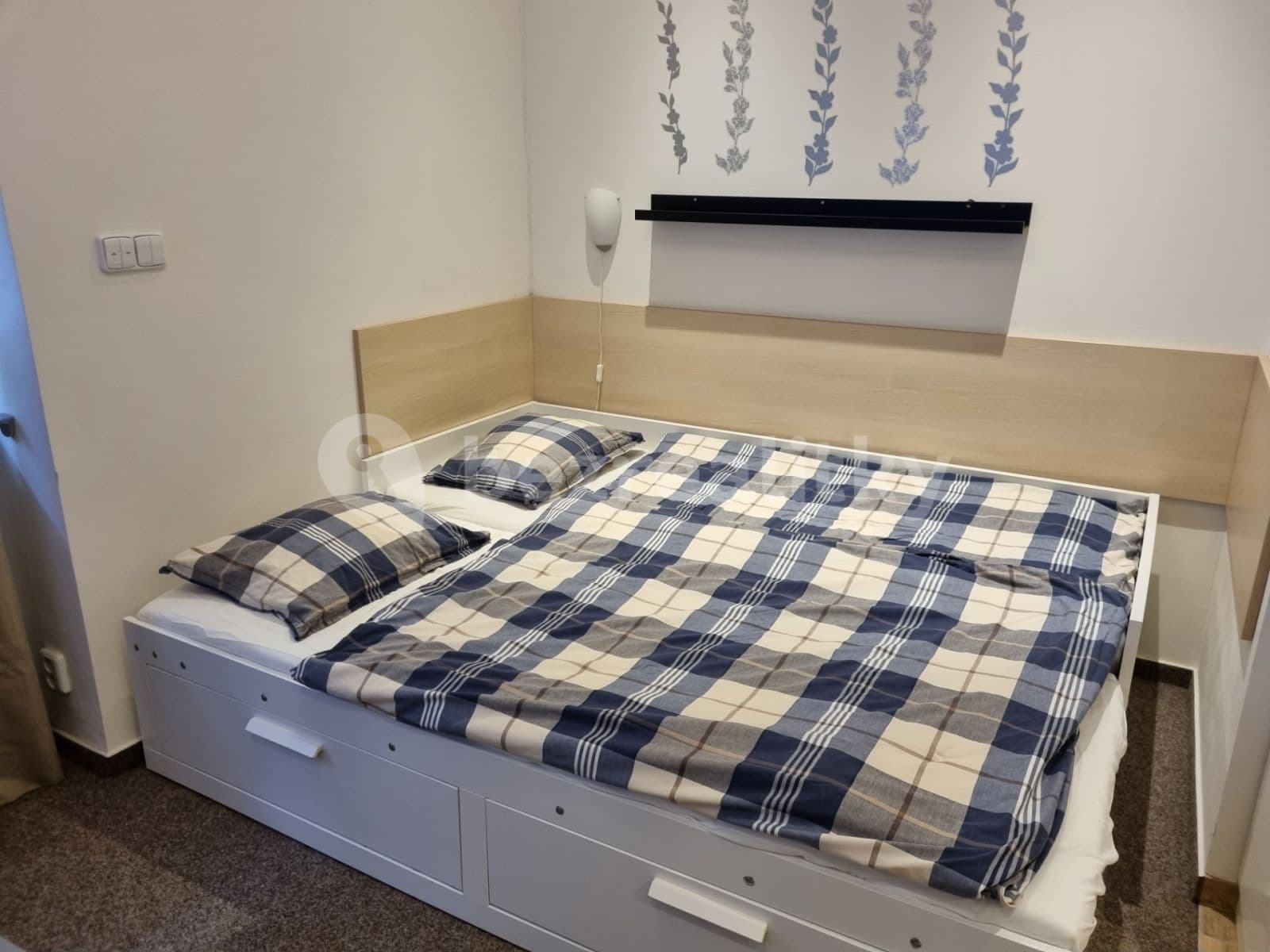 Prenájom bytu 1-izbový 25 m², Poupětova, Praha, Praha Prenájom bytu 1-izbový 25 m², Poupětova, Praha, Praha