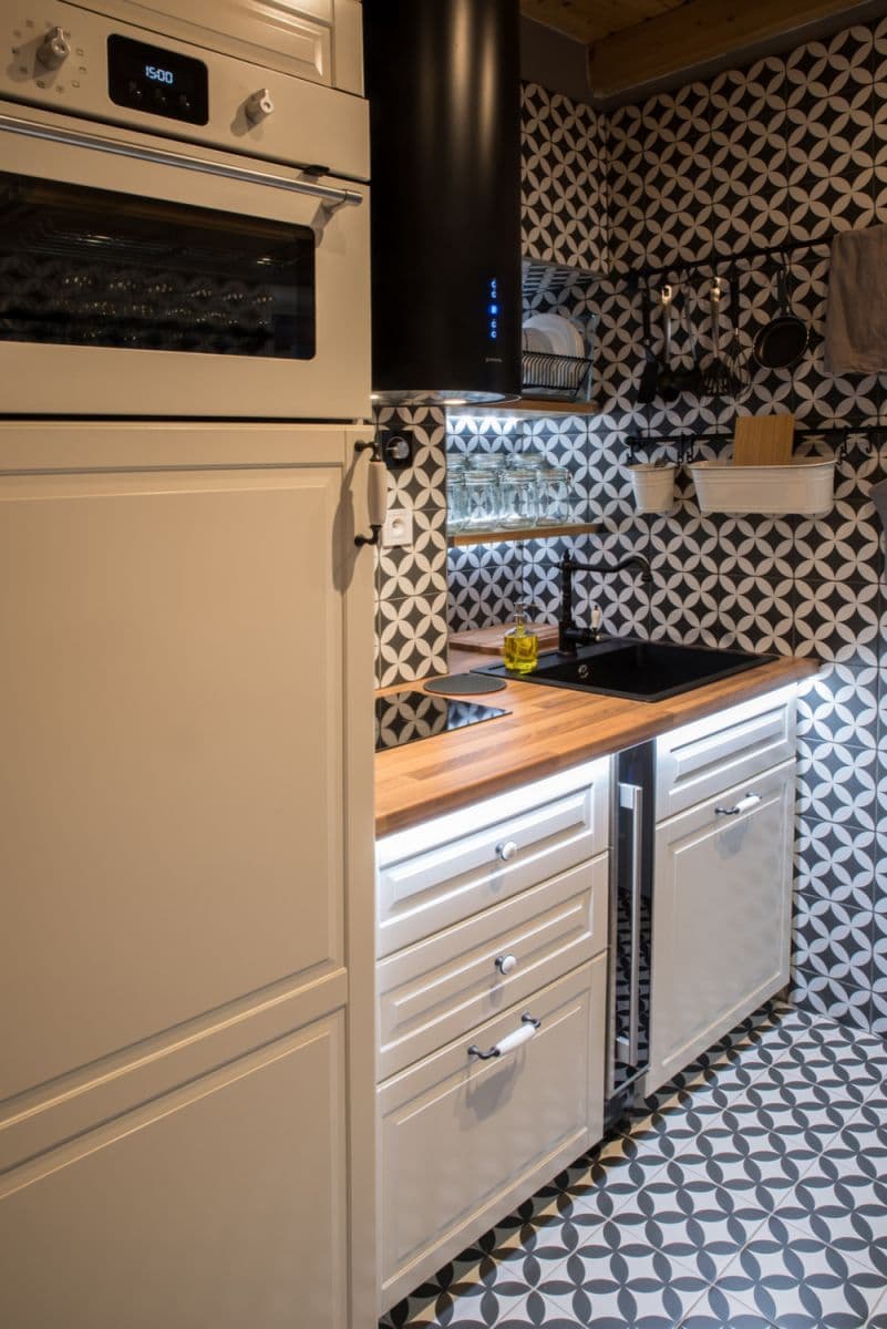 Prenájom bytu 33 m², Pernerova, Praha, Praha Prenájom bytu 33 m², Pernerova, Praha, Praha