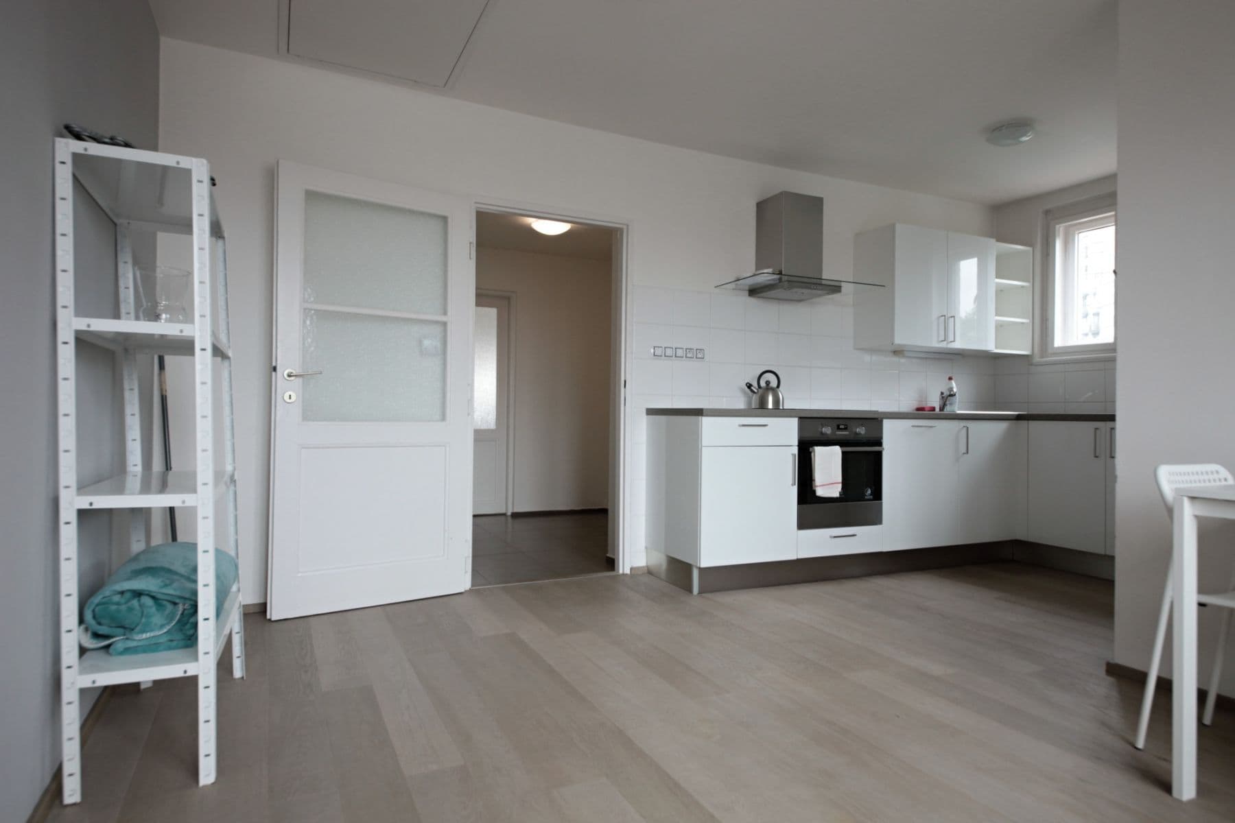 Prenájom bytu 48 m², Irkutská, Praha, Praha Prenájom bytu 48 m², Irkutská, Praha, Praha
