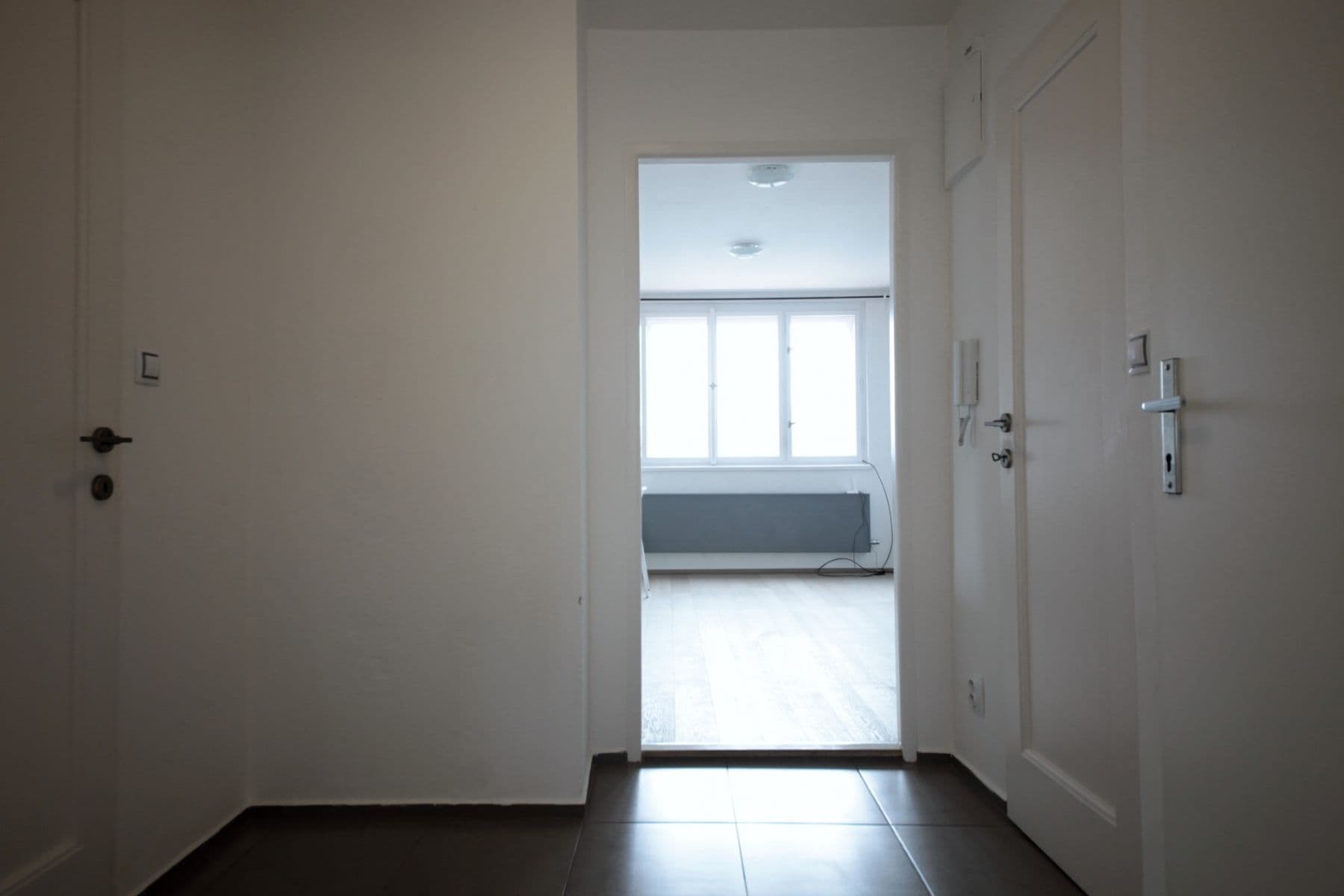 Prenájom bytu 48 m², Irkutská, Praha, Praha Prenájom bytu 48 m², Irkutská, Praha, Praha