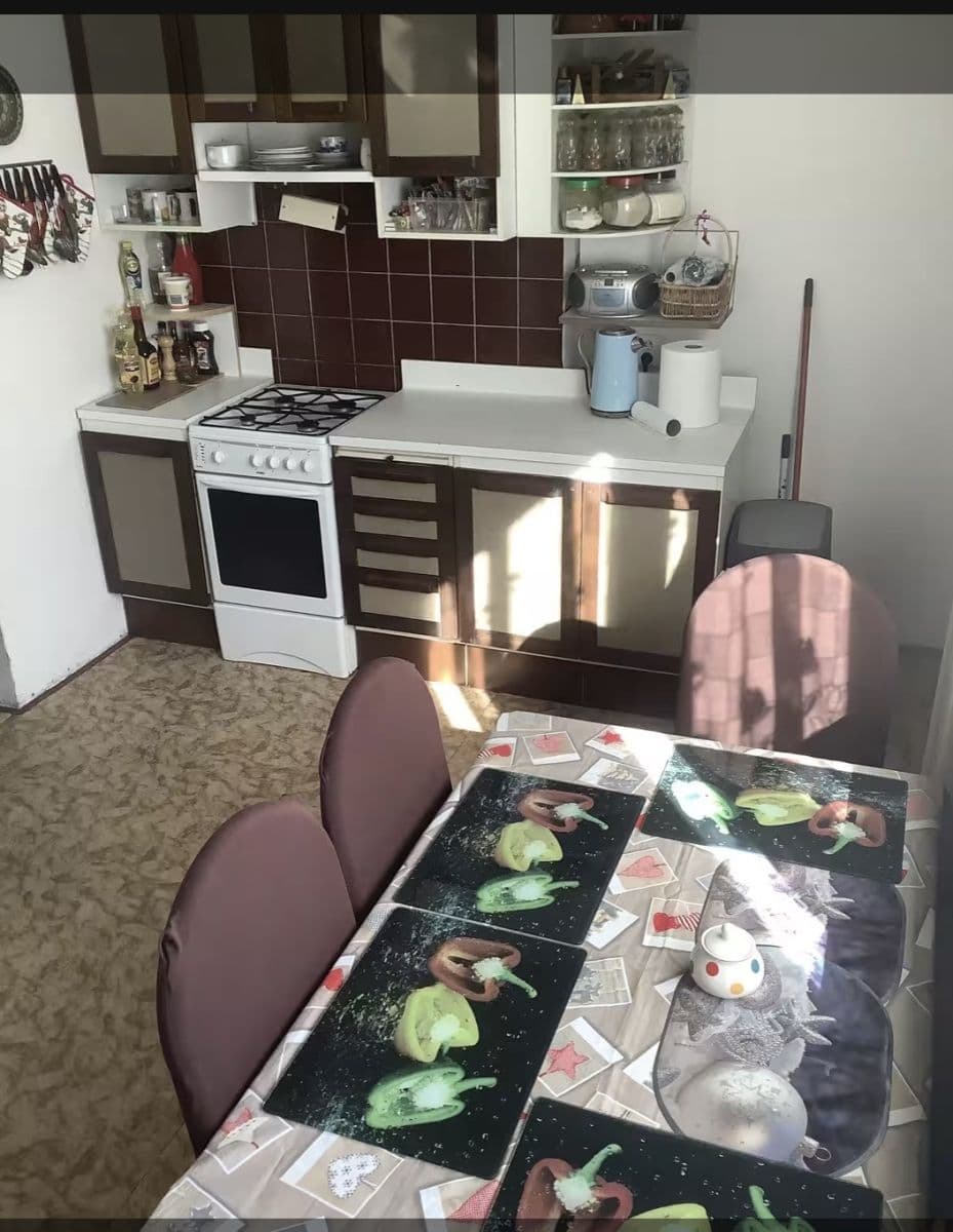 Prenájom bytu 90 m², Stroupežnického, Praha, Praha Prenájom bytu 90 m², Stroupežnického, Praha, Praha