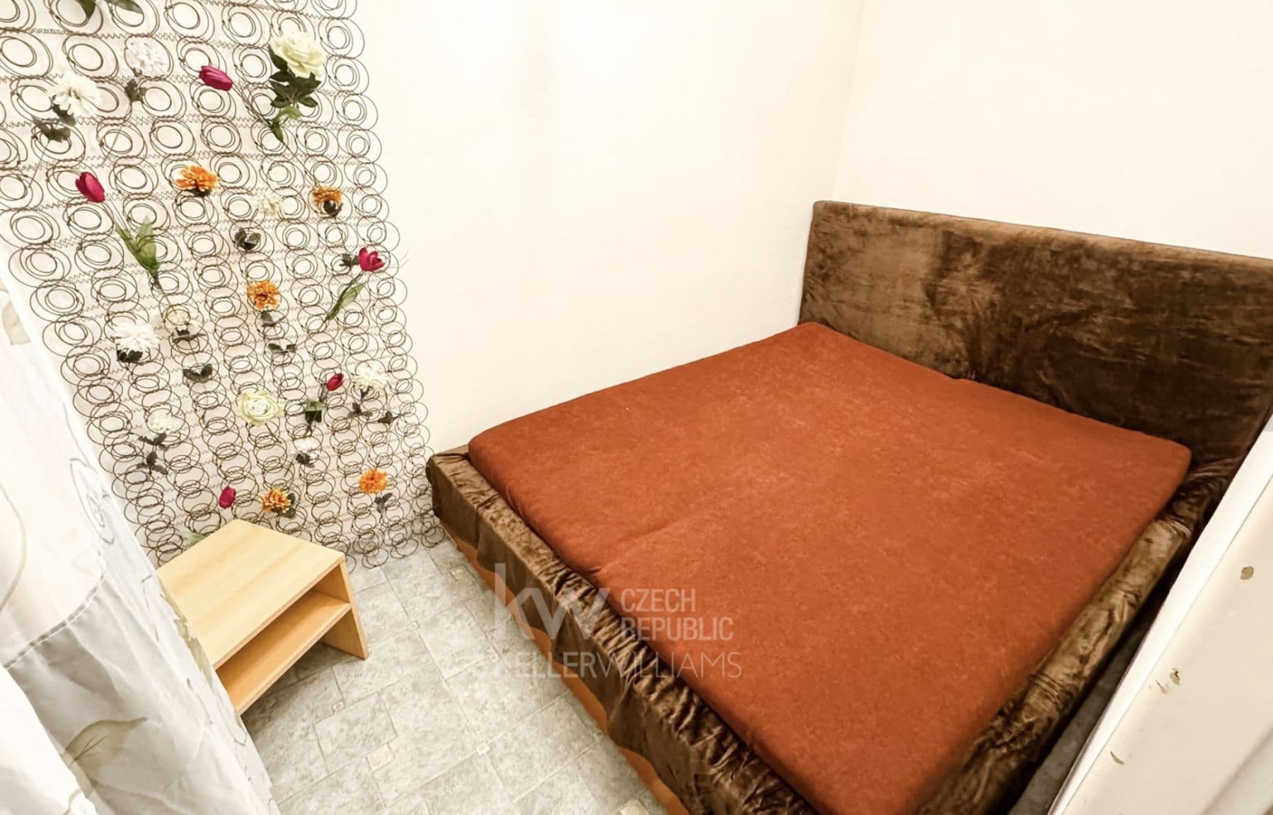 Prenájom bytu 90 m², Stroupežnického, Praha, Praha Prenájom bytu 90 m², Stroupežnického, Praha, Praha