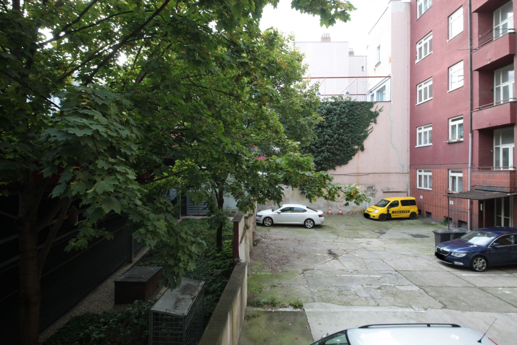 Prenájom bytu 90 m², Stroupežnického, Praha, Praha Prenájom bytu 90 m², Stroupežnického, Praha, Praha