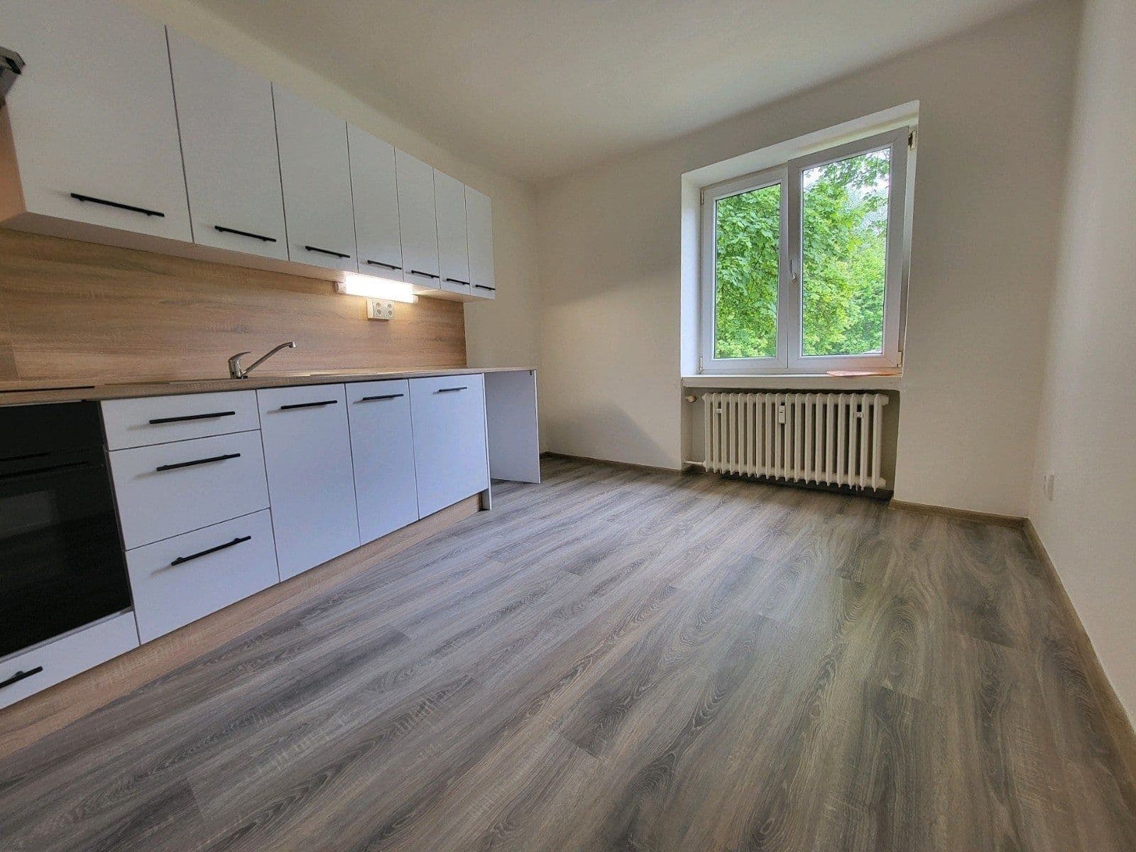 Prenájom bytu 3-izbový 70 m², U Stromovky, Havířov, Moravskoslezský kraj Prenájom bytu 3-izbový 70 m², U Stromovky, Havířov, Moravskoslezský kraj