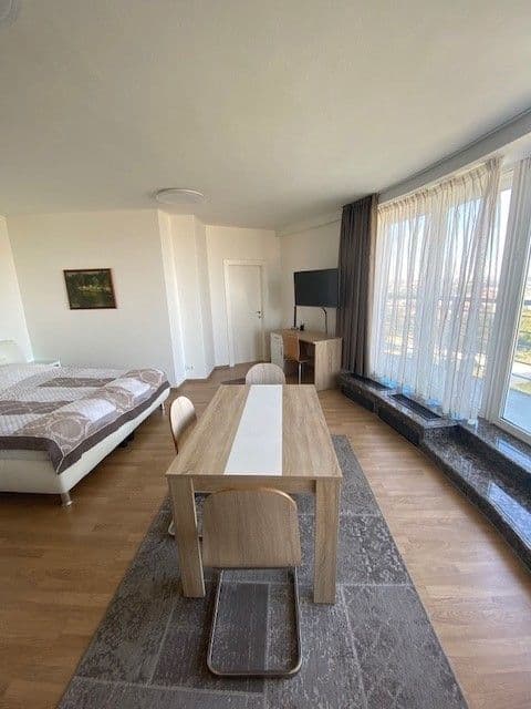 Prenájom bytu 48 m², Vinohradská, Praha, Praha Prenájom bytu 48 m², Vinohradská, Praha, Praha