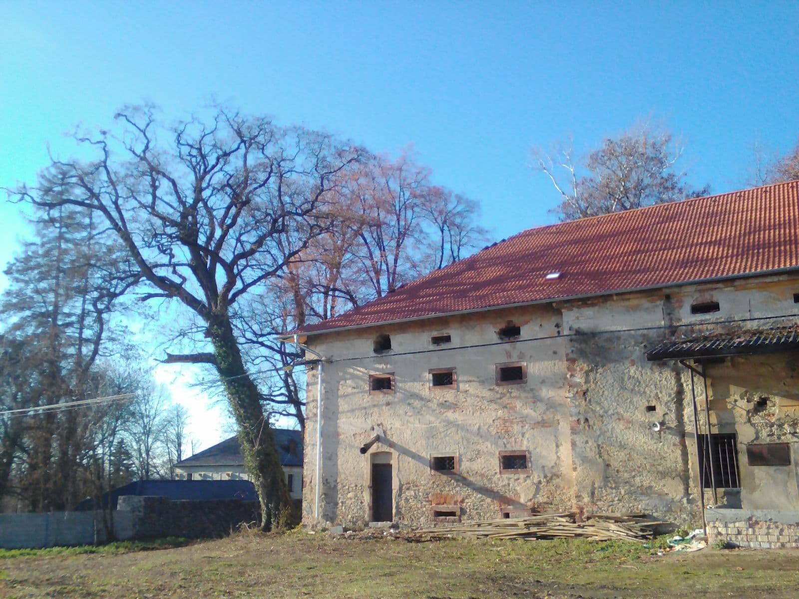 Predaj nebytového priestoru 900 m², Polní Voděrady, Středočeský kraj Predaj nebytového priestoru 900 m², Polní Voděrady, Středočeský kraj