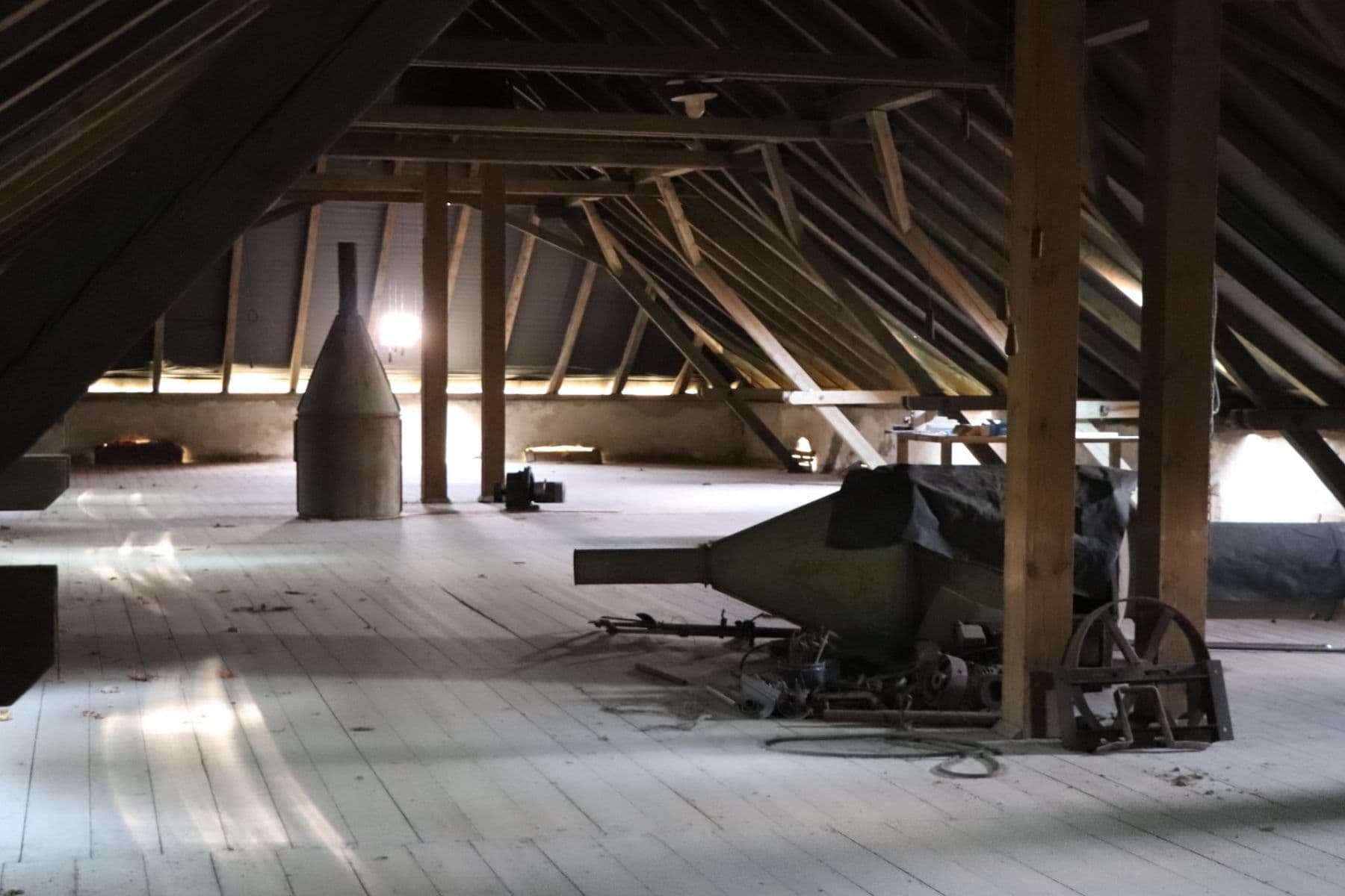 Predaj nebytového priestoru 900 m², Polní Voděrady, Středočeský kraj Predaj nebytového priestoru 900 m², Polní Voděrady, Středočeský kraj