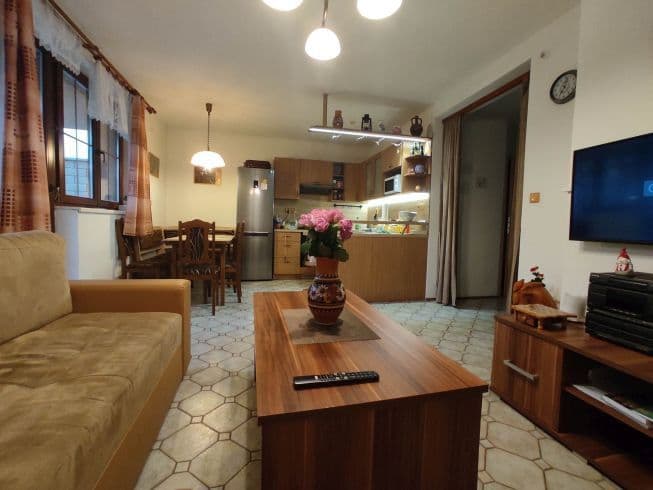 Prenájom bytu 220 m², Vinařská, Pavlov, Jihomoravský kraj Prenájom bytu 220 m², Vinařská, Pavlov, Jihomoravský kraj