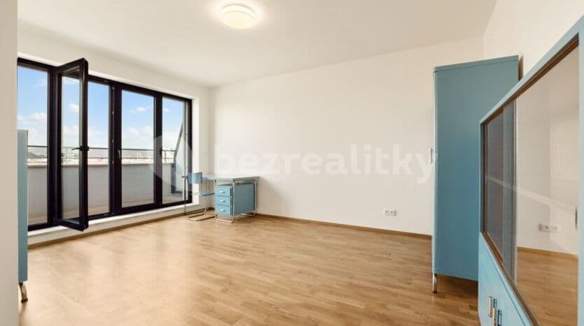 Prenájom bytu 2-izbový 59 m², Opuštěná, Brno, Jihomoravský kraj Prenájom bytu 2-izbový 59 m², Opuštěná, Brno, Jihomoravský kraj