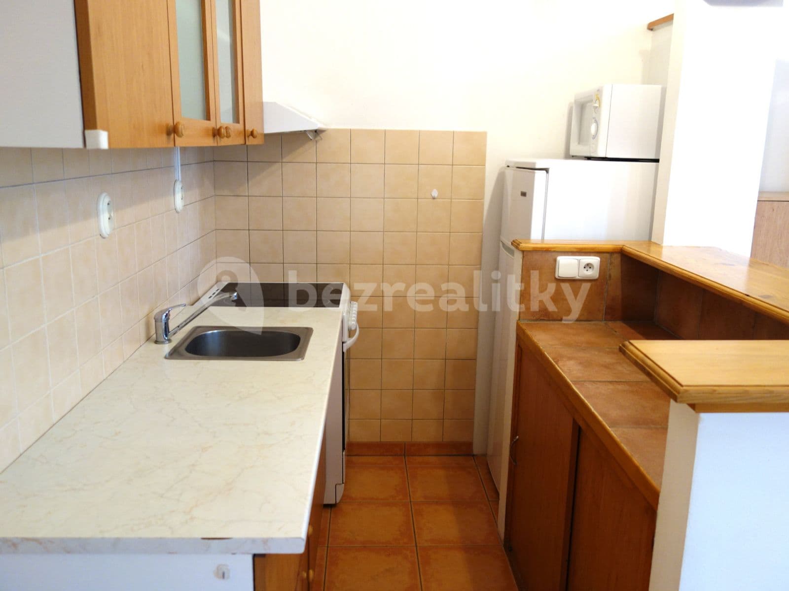 Prenájom bytu 2-izbový 40 m², Branická, Praha, Praha Prenájom bytu 2-izbový 40 m², Branická, Praha, Praha
