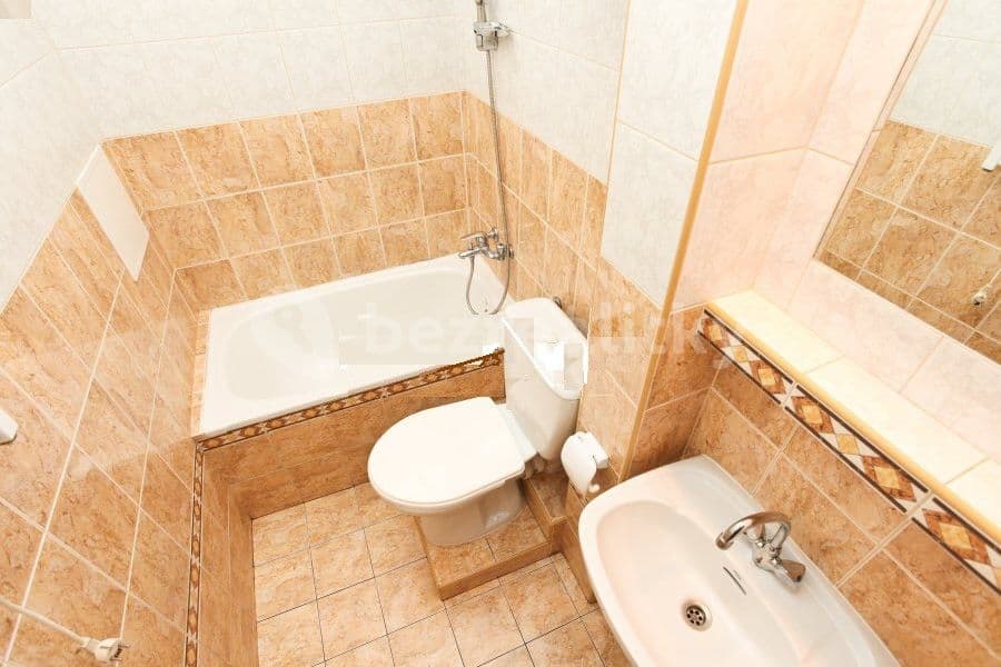 Prenájom bytu 2-izbový 40 m², Branická, Praha, Praha Prenájom bytu 2-izbový 40 m², Branická, Praha, Praha