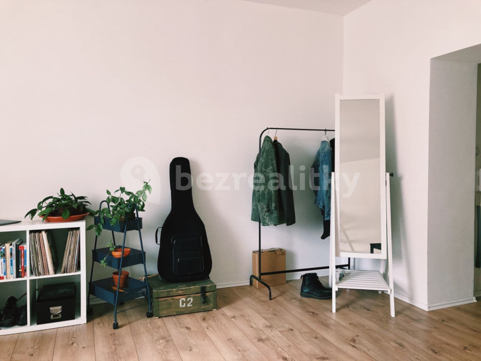 Prenájom bytu 1-izbový 34 m², Vrchlického náměstí, Rakovník, Středočeský kraj Prenájom bytu 1-izbový 34 m², Vrchlického náměstí, Rakovník, Středočeský kraj