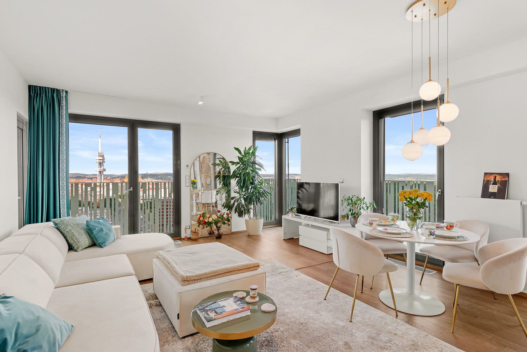 Prenájom bytu 80 m², Olšanská H, Praha, Praha Prenájom bytu 80 m², Olšanská H, Praha, Praha