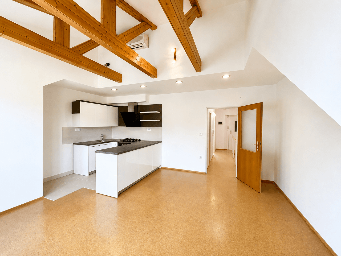 Prenájom domu 170 m², pozemok 141 m², Horova, Brno, Jihomoravský kraj Prenájom domu 170 m², pozemok 141 m², Horova, Brno, Jihomoravský kraj
