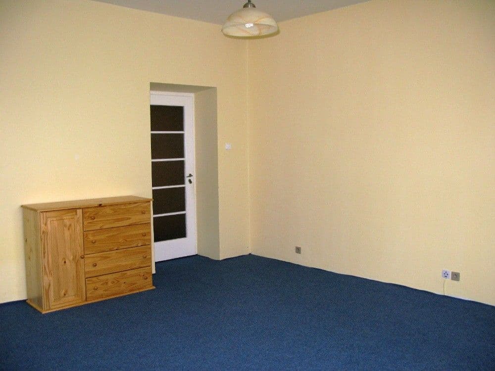 Prenájom bytu 2-izbový 75 m², Pod Děvínem, Praha, Praha Prenájom bytu 2-izbový 75 m², Pod Děvínem, Praha, Praha