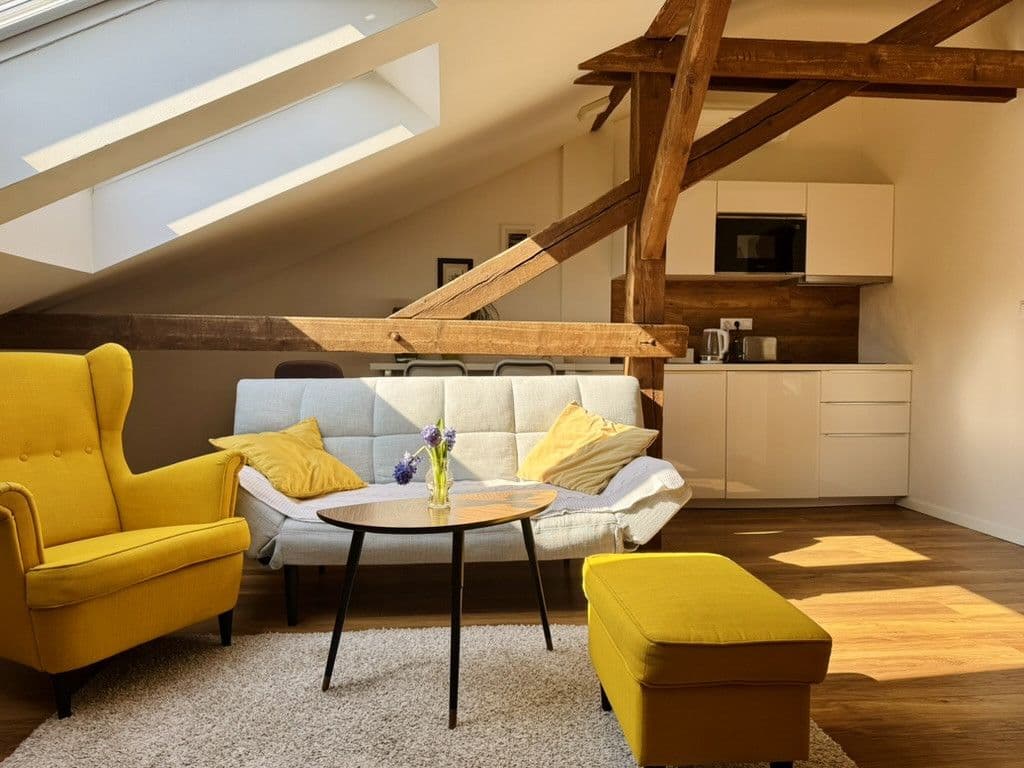 Prenájom bytu 34 m², Bulharská, Praha, Praha Prenájom bytu 34 m², Bulharská, Praha, Praha