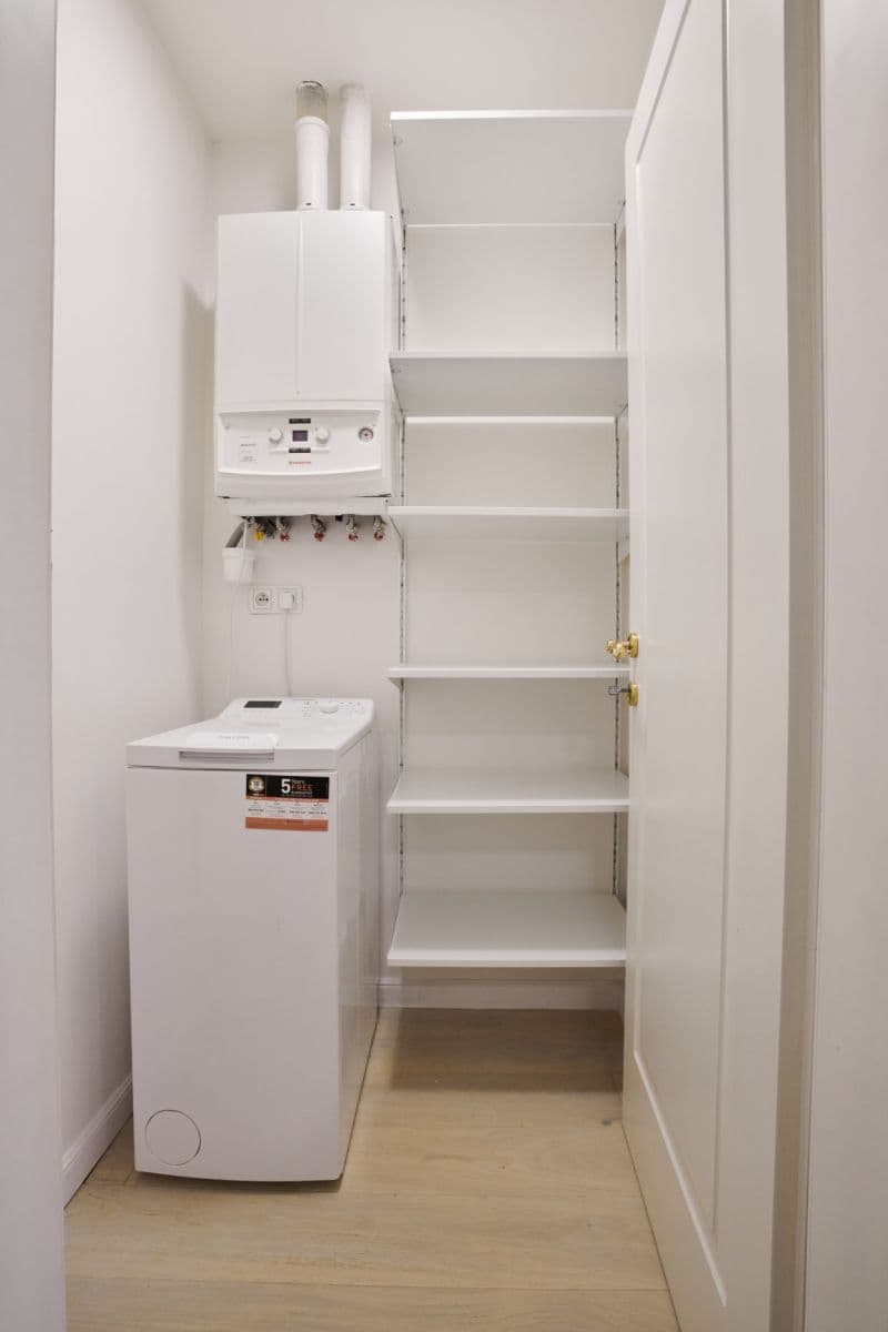 Prenájom bytu 33 m², V Lesíčku, Praha, Praha Prenájom bytu 33 m², V Lesíčku, Praha, Praha