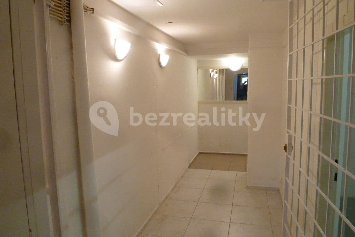 Prenájom nebytového priestoru 44 m², Vlkova, Praha, Praha Prenájom nebytového priestoru 44 m², Vlkova, Praha, Praha