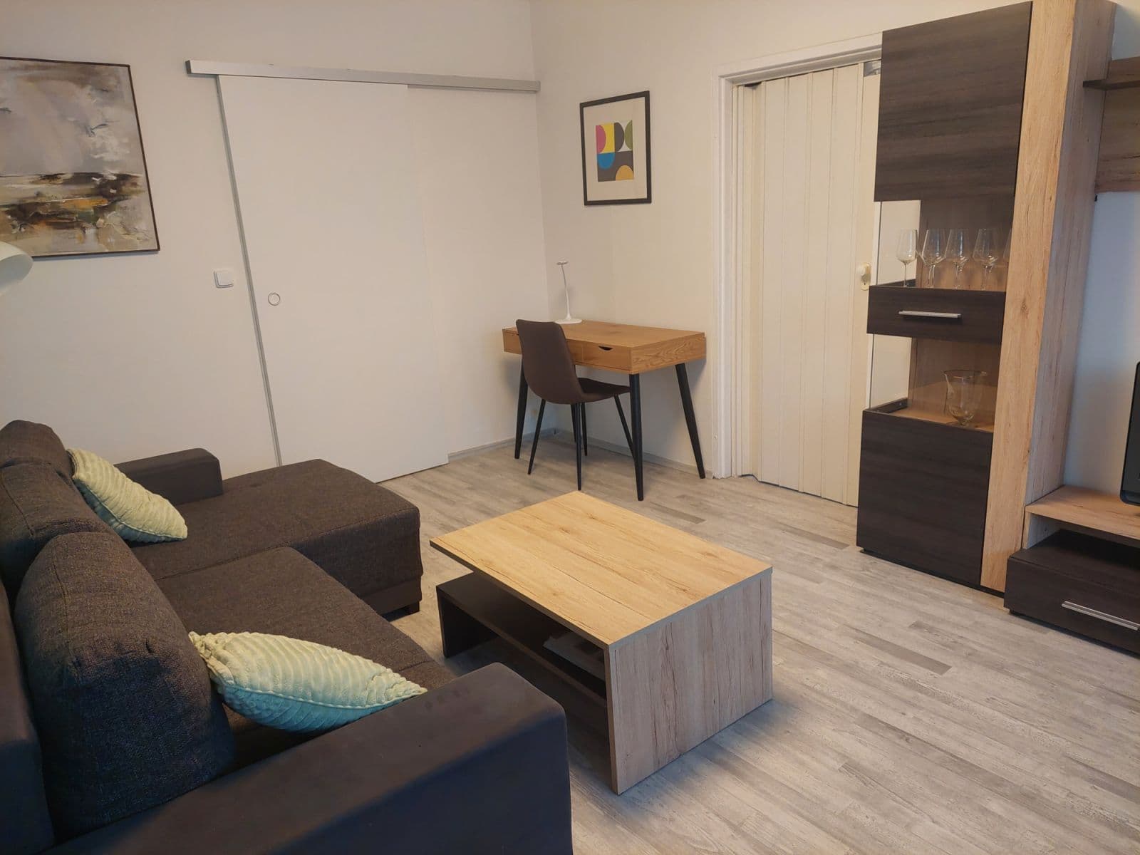 Prenájom bytu 60 m², U Sluncové, Praha, Praha Prenájom bytu 60 m², U Sluncové, Praha, Praha